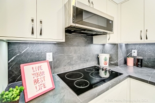 Unit 404-21 Hillcrest Ave, Toronto, ON M2N 7K2, Canada, ,  